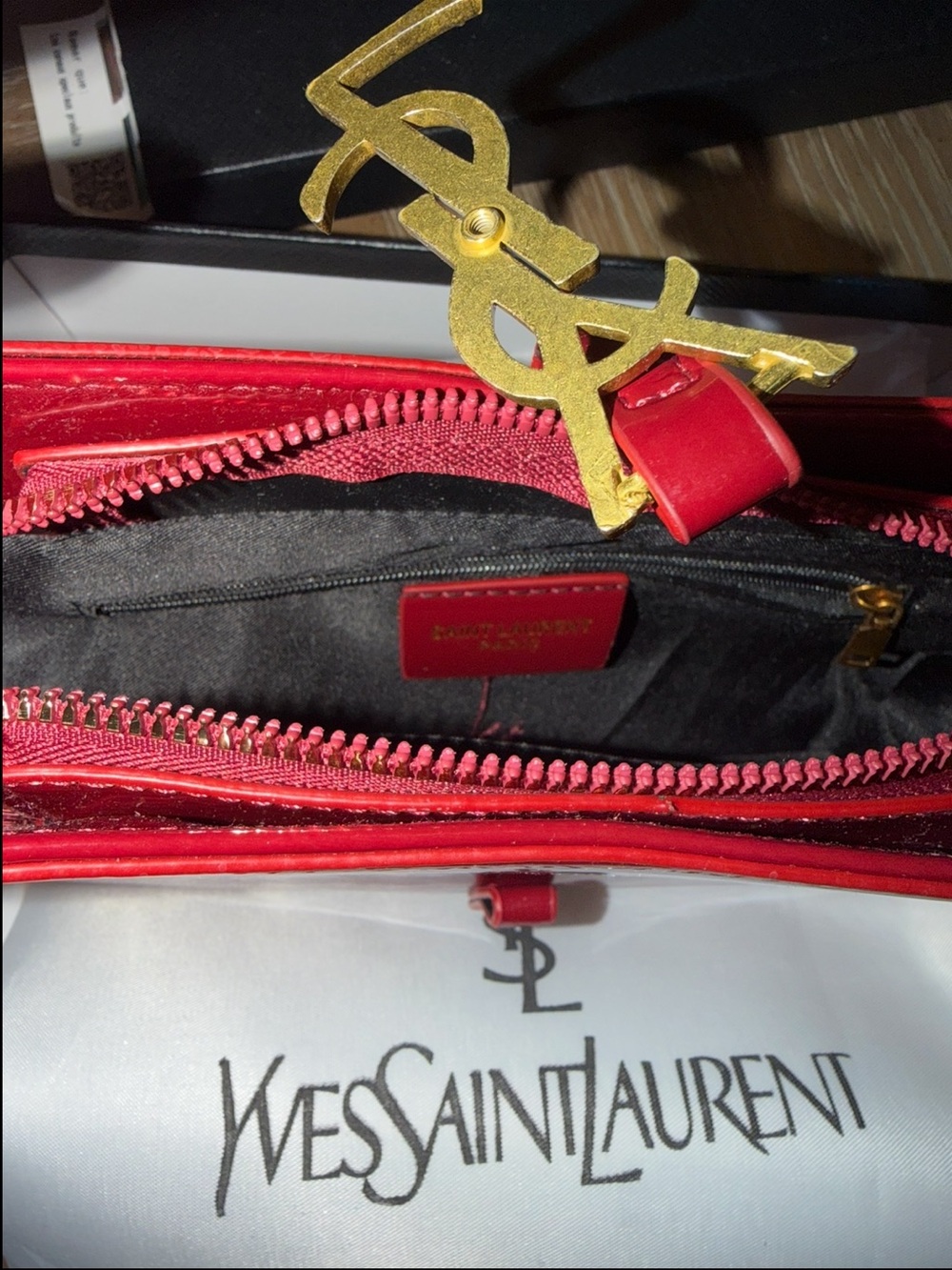 Shiny patent dark red handbag purse NEW - Picture 3 of 4
